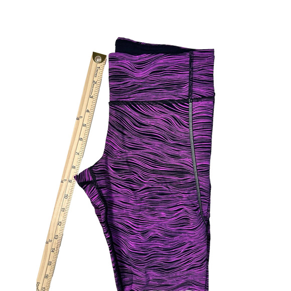 LULULEMON On Track Crop Leggings Life Lines Polar Pink Black Size 6 - Picture 9 of 10